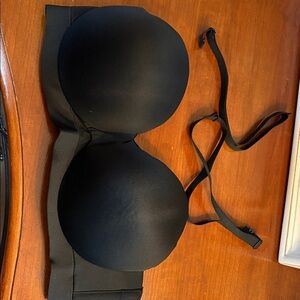 Cacique Black Strapless Bra with straps New w/o tags 38DD